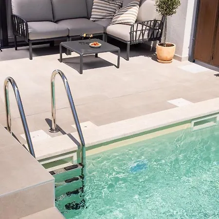 Amari Villa *